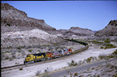 BNSF GP60 8713 (06.05.2002, Kingman, AZ)