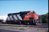 CN GP38-2 4732 (07.2003, Brockville, ON)