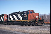 CN GP9RM 4132:2 (04.2004, Brockville, ON)