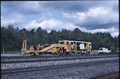 CN Tamper 65106 (10.2008, Brockville, ON, DYNA-CAT 09-16)