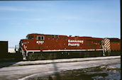 CP ES44AC 8737:2 (03.2006, Smiths Falls, ON)