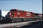CP ES44AC 8755:2 (09.2006, Smiths Falls, ON)