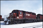 CP SD40-2 5570 (02.2003, Smiths Falls, ON)