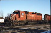CP SD40-2 5611 (12.2003, Smiths Falls, ON)