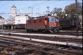 SBB Re4/4 II 11195 (30.05.1991, St.Gallen, dahinter Ae4/7 10914)