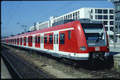 DB 423 125 (26.07.2001, München Ost)