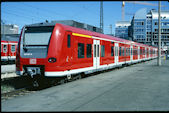 DB 425 047 (04.09.2003, München Hbf)
