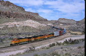BNSF C44-9W 4001 (18.03.2010, Kingman, AZ)