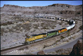 BNSF C44-9W 4487 (22.12.2001, Kingman, AZ)