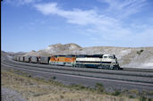 BNSF SD70MAC 9818 (01.08.2002, Nacco Jct., WY)