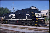 NS C40-9 8806 (02.06.2011, N. Winston, NC)